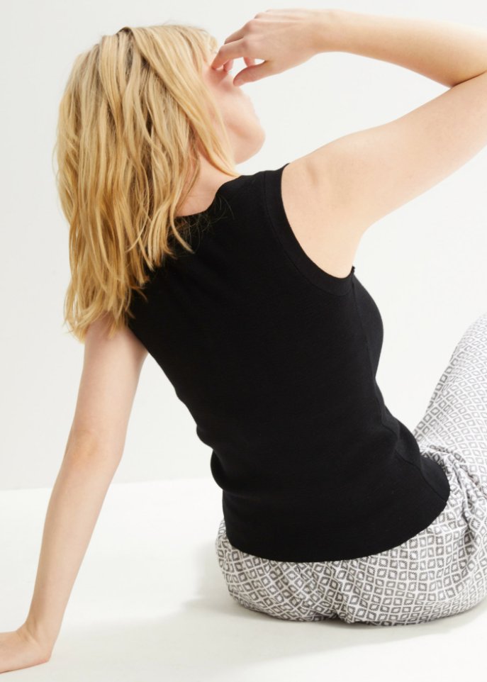 Leichtes Stricktop mit V-Ausschnitt