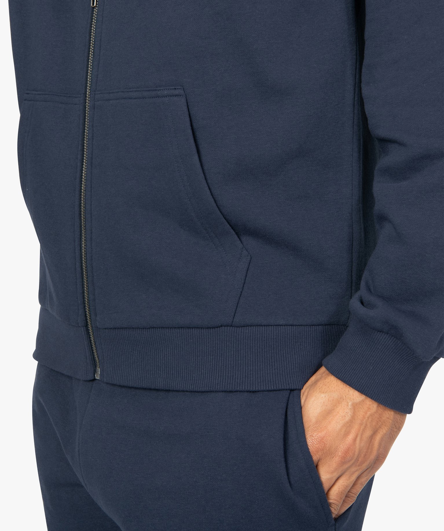 Sweat homme à capuche contenant du coton bio bleu fonce | GEMO