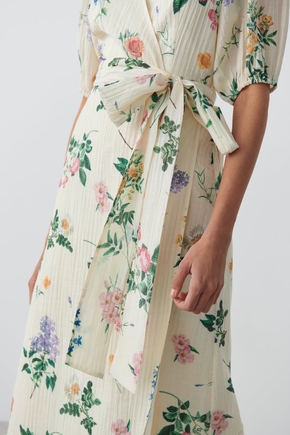Puffsleeve midi dress