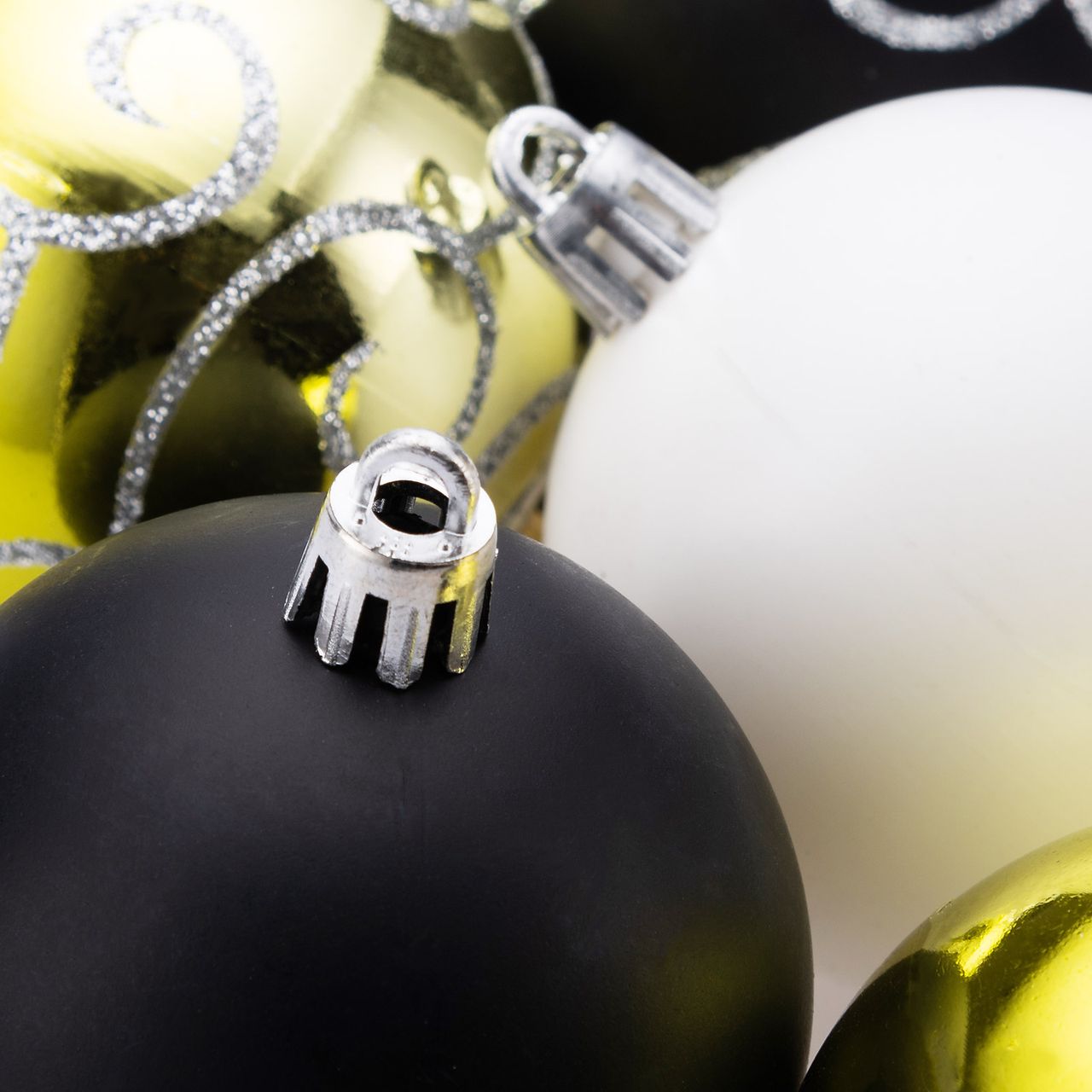 Casaria Weihnachtsbaumkugeln 24er Set, grün