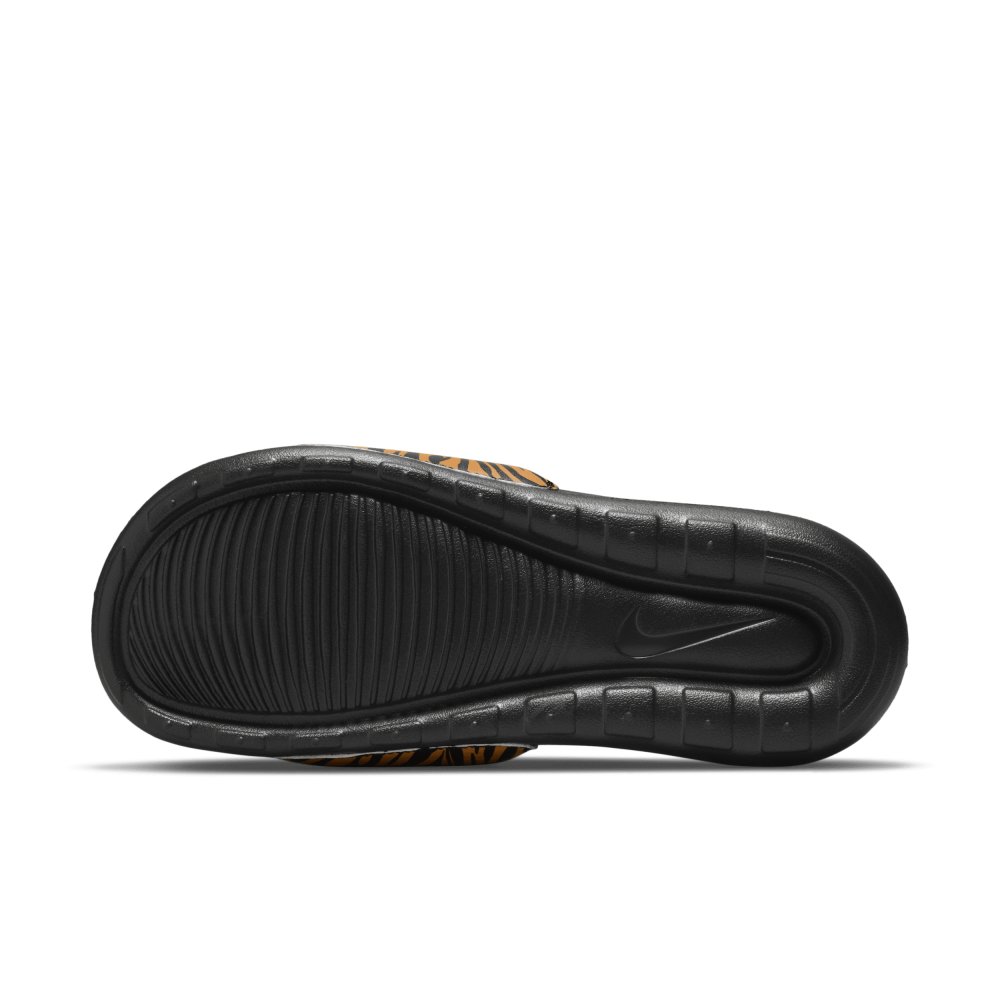 Nike Victori One CN9676-010 / schwarz