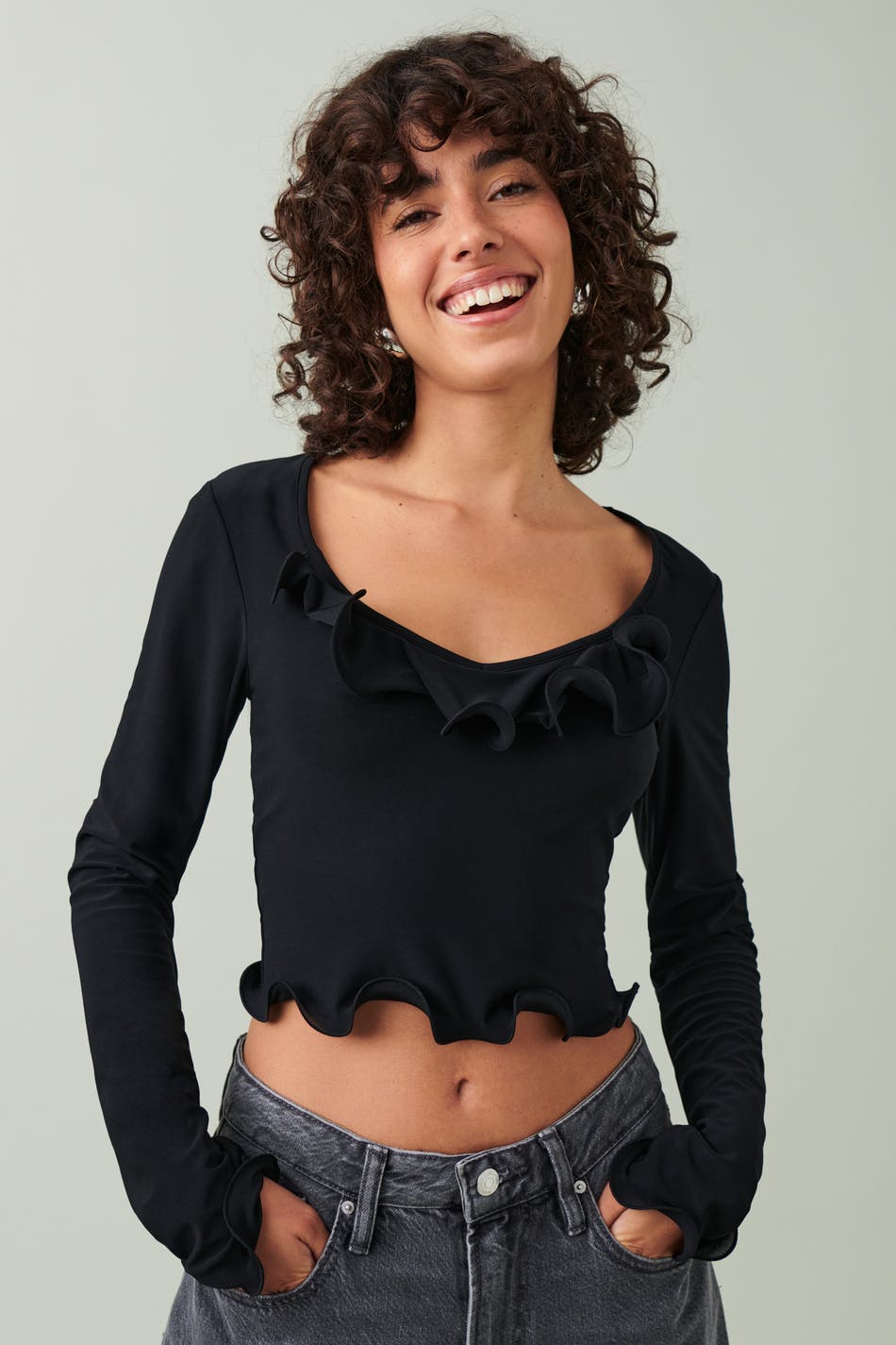 Wire ruffle top