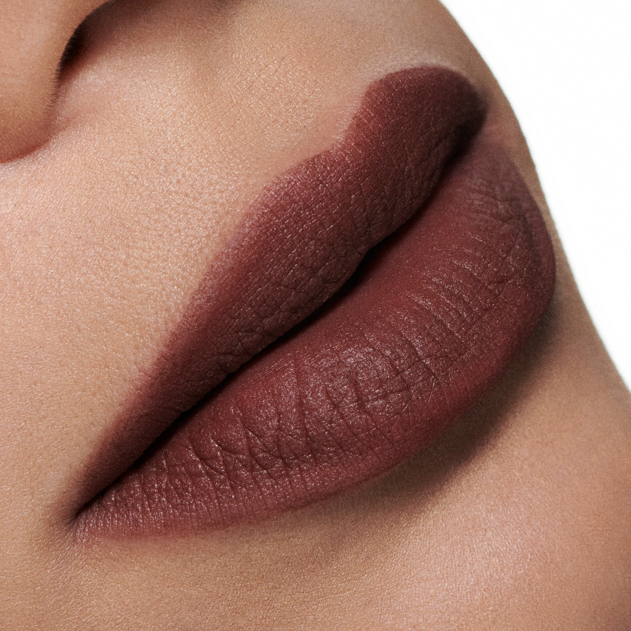 Lūpų dažai „Powder Kiss“ skysti lūpų dažai - Lūpų dažai