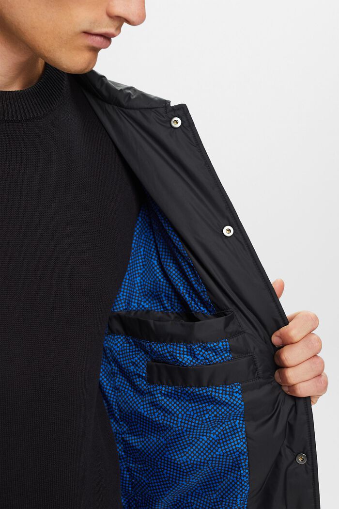 Recycelt: Leichte Steppjacke
