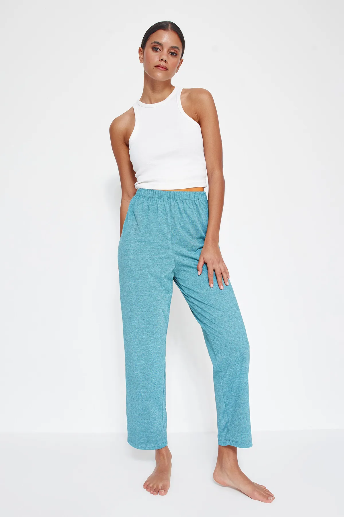 Trendyol Collection  Grüne Capri-Strick-Pyjamahose aus 100 % Baumwolle THMSS23PJ00001
