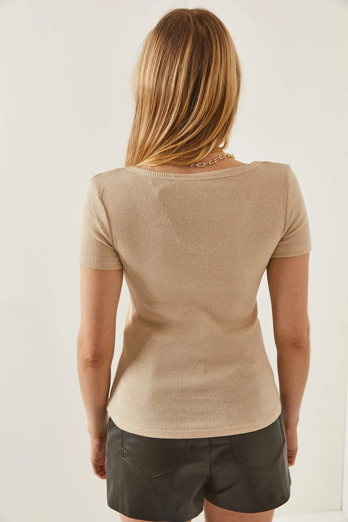 Olalook  Damen-Bluse mit V-Ausschnitt und kurzen Ärmeln in Camel-Stone, 2-teilig, BLZ-19002195