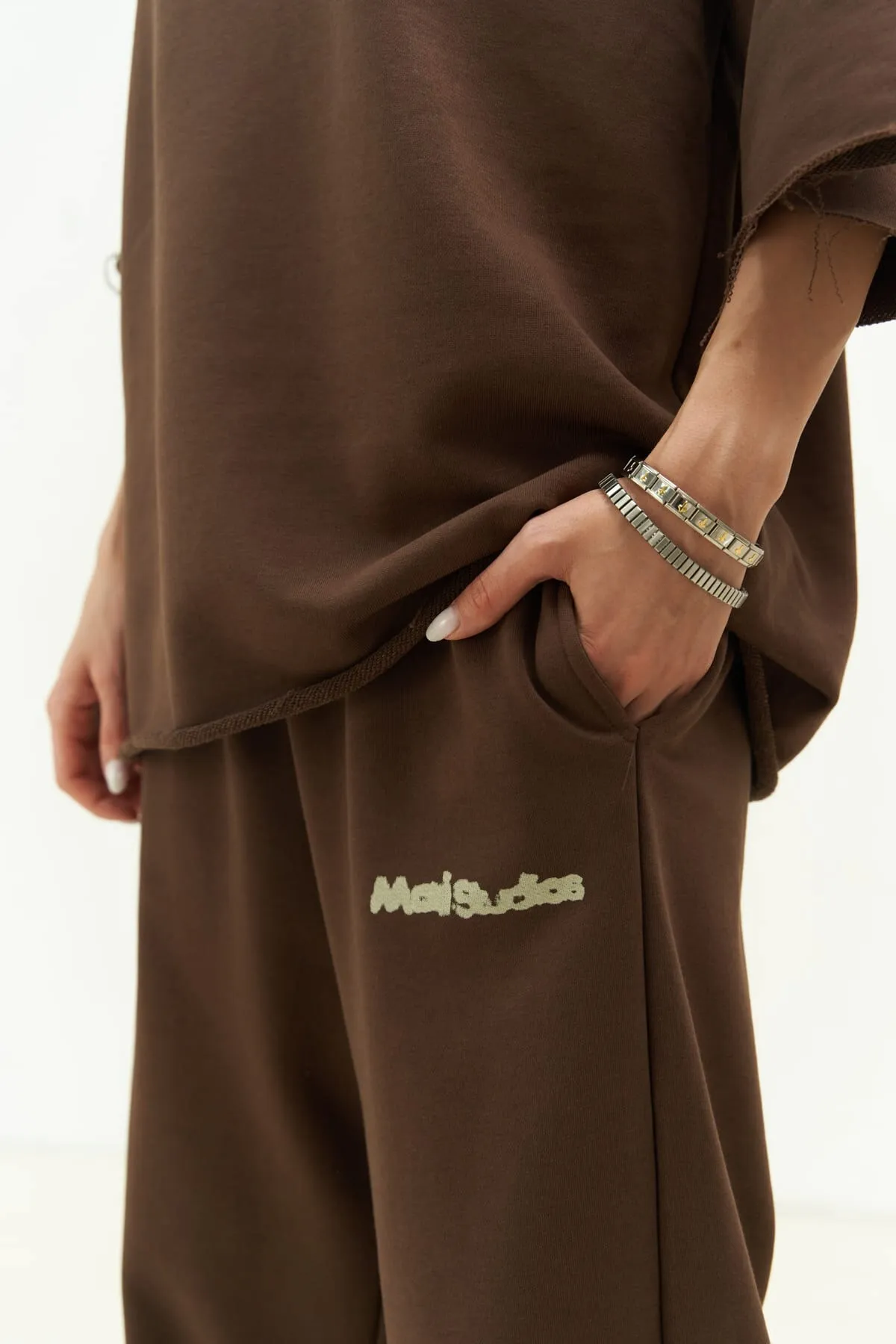 MAİ COLLECTİON  Manno – Braunes T-Shirt-Trainingsanzug-Set