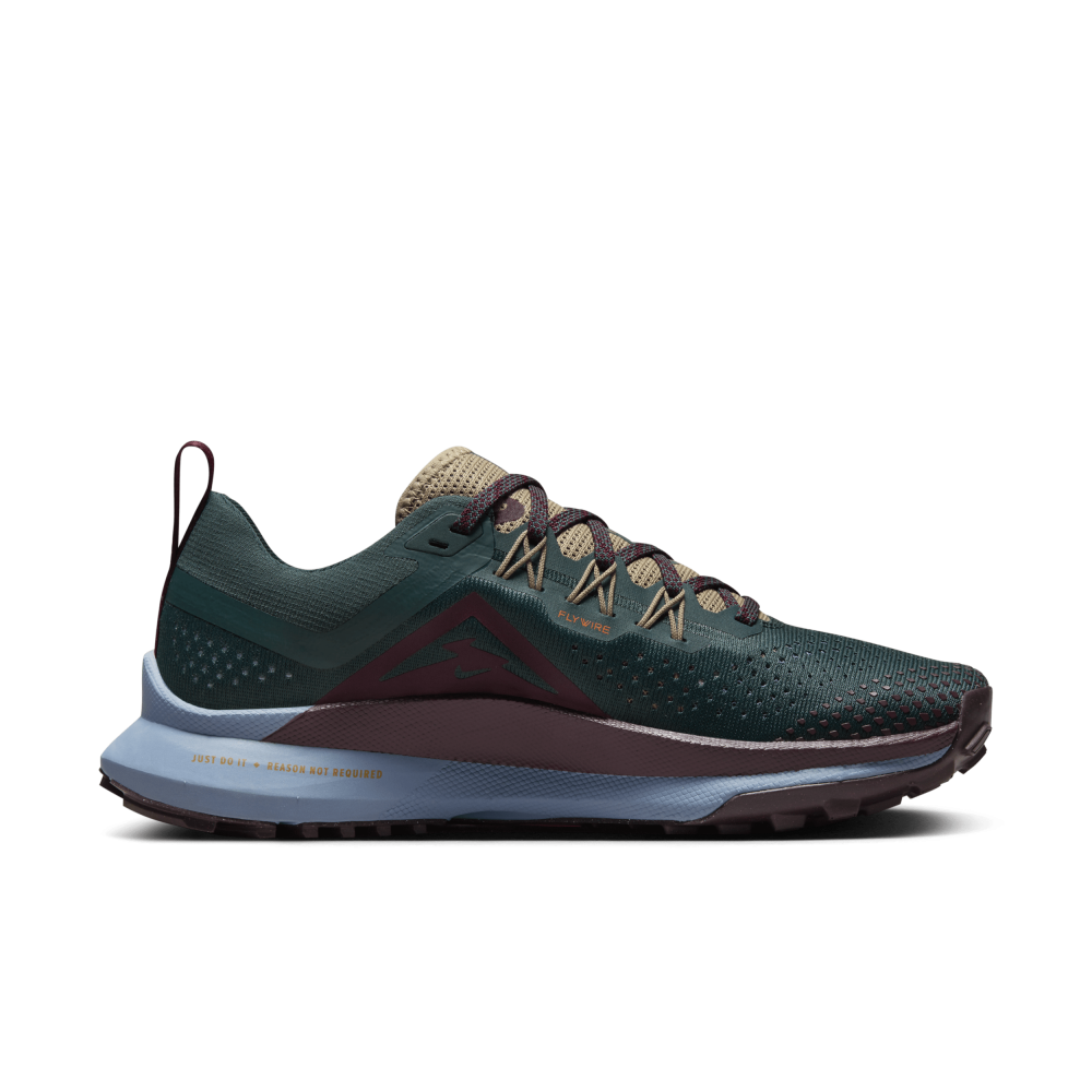 Nike React Pegasus Trail 4 DJ6159-301 / grün