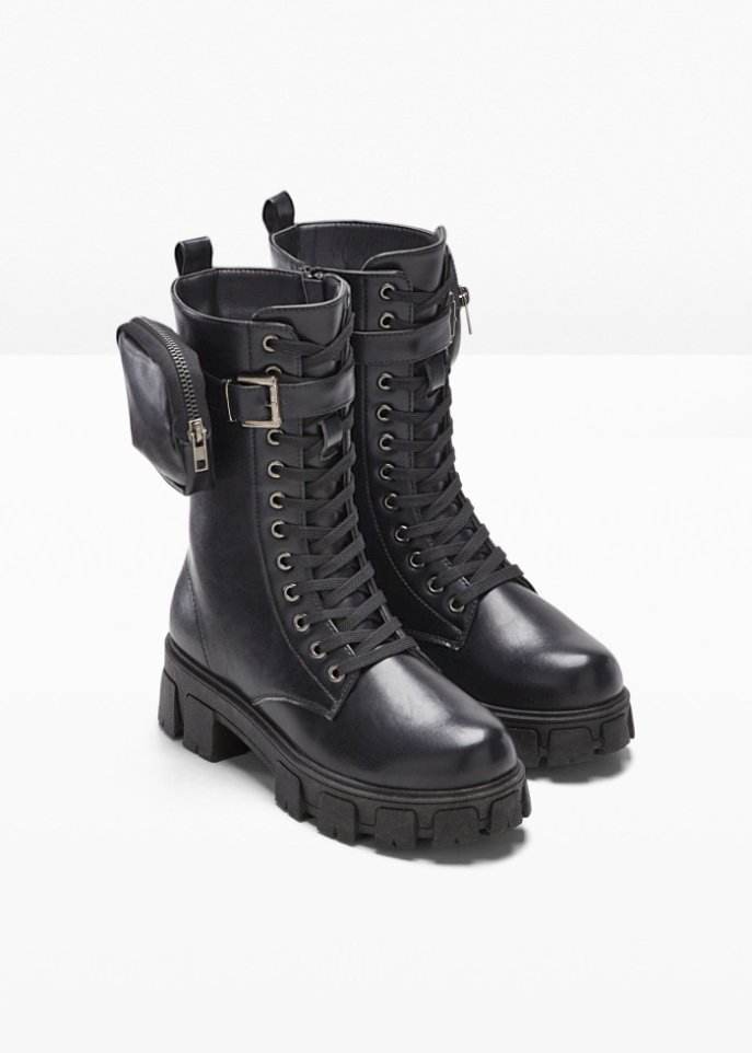 Schnürstiefel