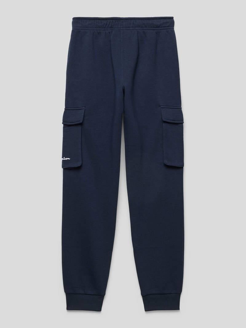 Sweatpants mit Cargotaschen in marineblau