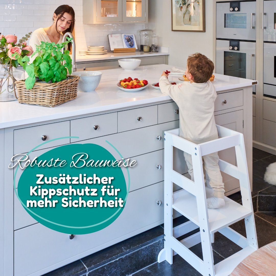 Alavya Home® Stehhilfe NEO I Bestseller mit Bewertung, Lernturm Montessori Küchenhelfer Ständer, Verstellbare Kleinkind Stufen mit Sicherheitsschiene, Mehr Sicherheit bei Kindererziehung, Buchenholz von hoher Qualität in weiß, PEFC-zertifiziert I Mad