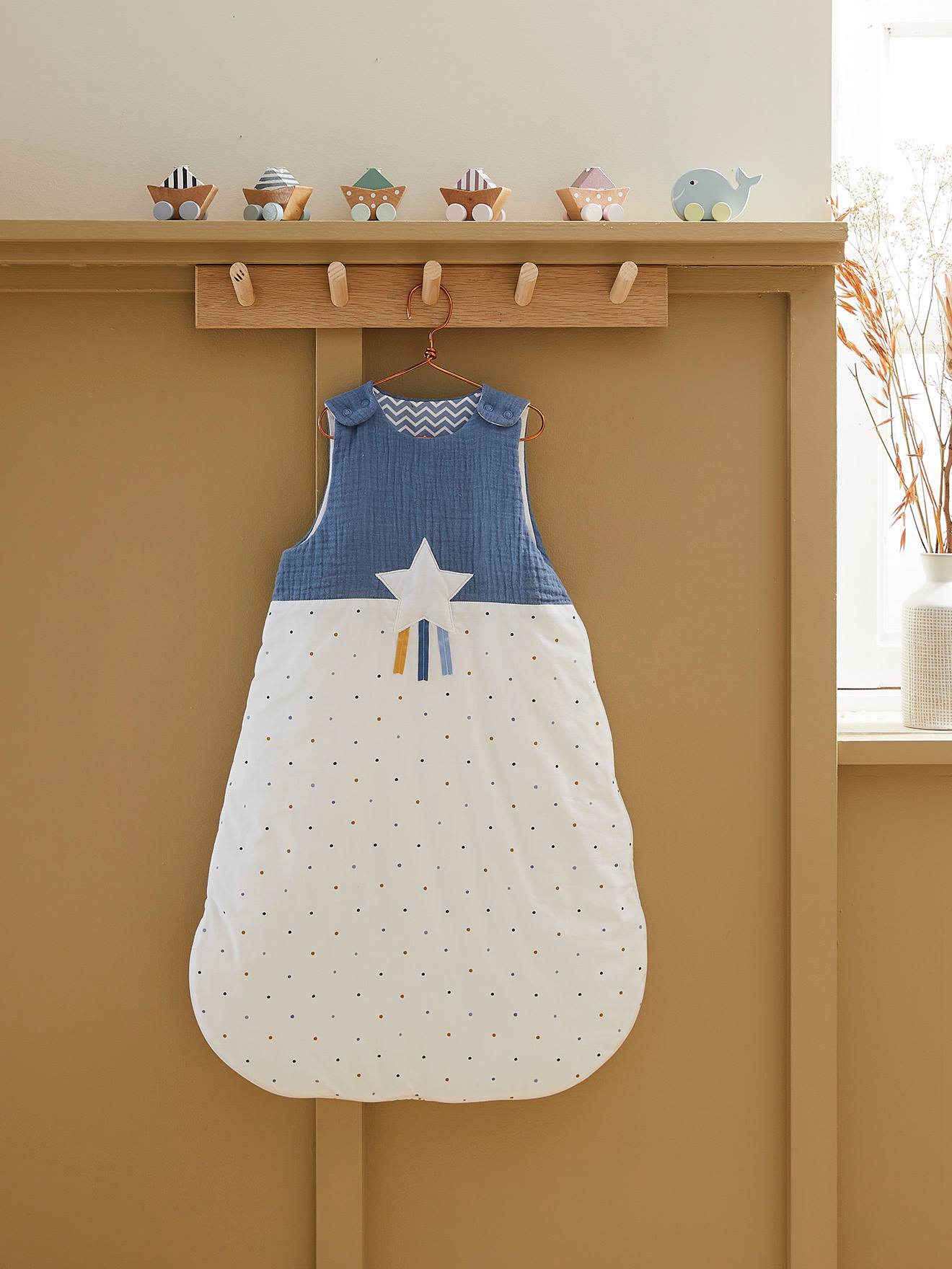 Vertbaudet Ärmelloser Baby Schlafsack PEGASUS Oeko Tex - blau/weiß getupft