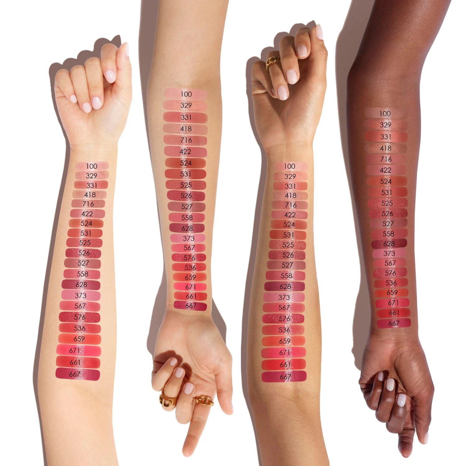 Pomadka DIOR Glossy Lipstick – Intensywny kolor – 90% składników pochodzenia naturalnego