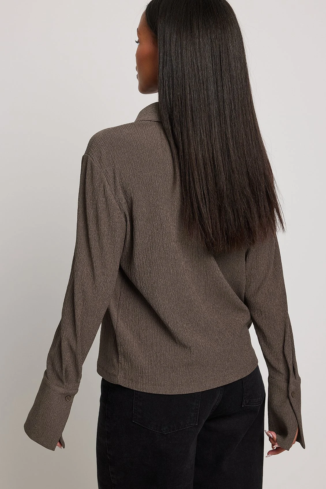 Strukturierte Hemdbluse mit langen Ärmeln und Taschen