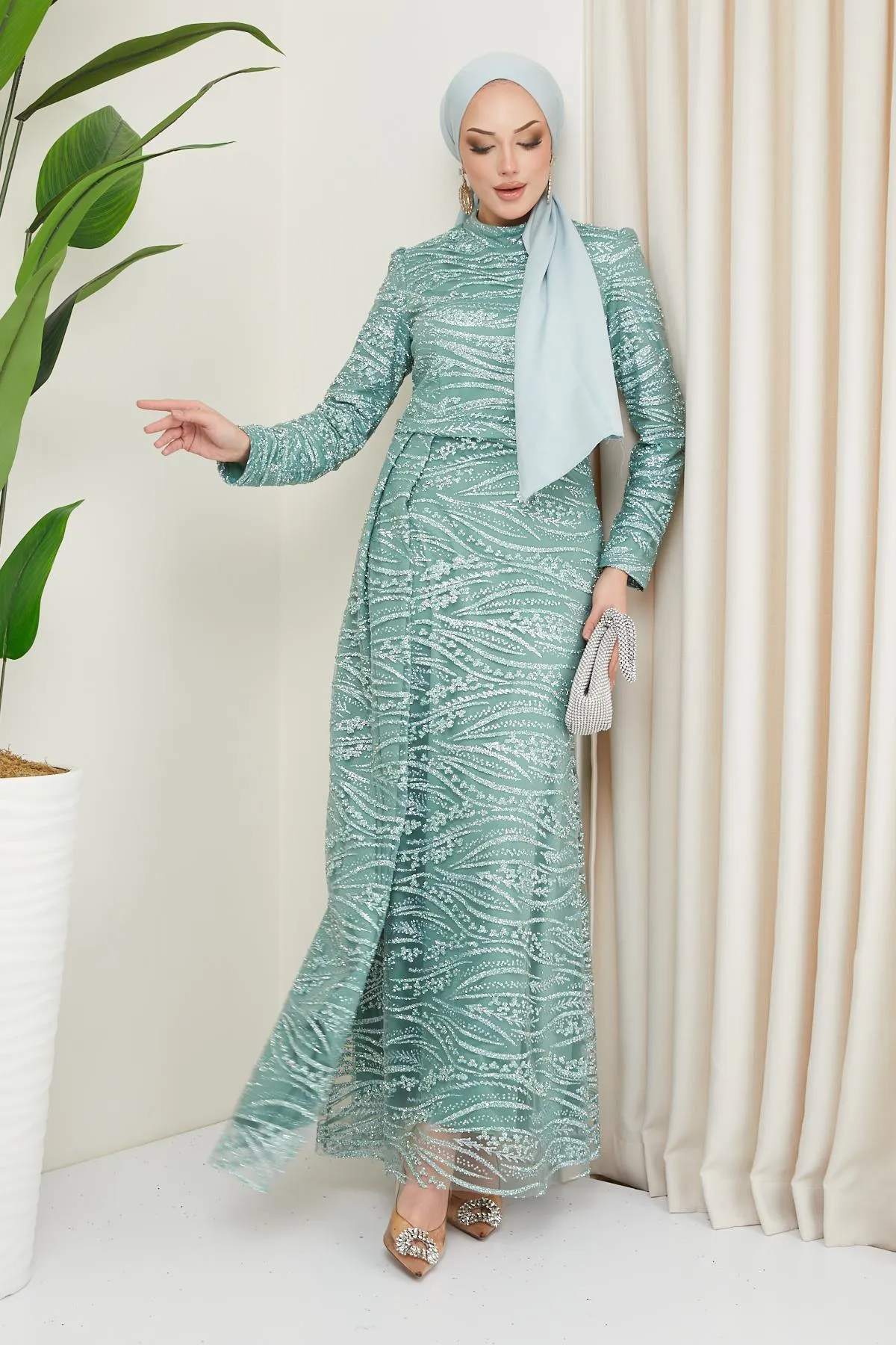 Olcay  Hijab-Abendkleid aus Tüll mit Stein- und Pailletten-Erbsenmuster MİNT 1209