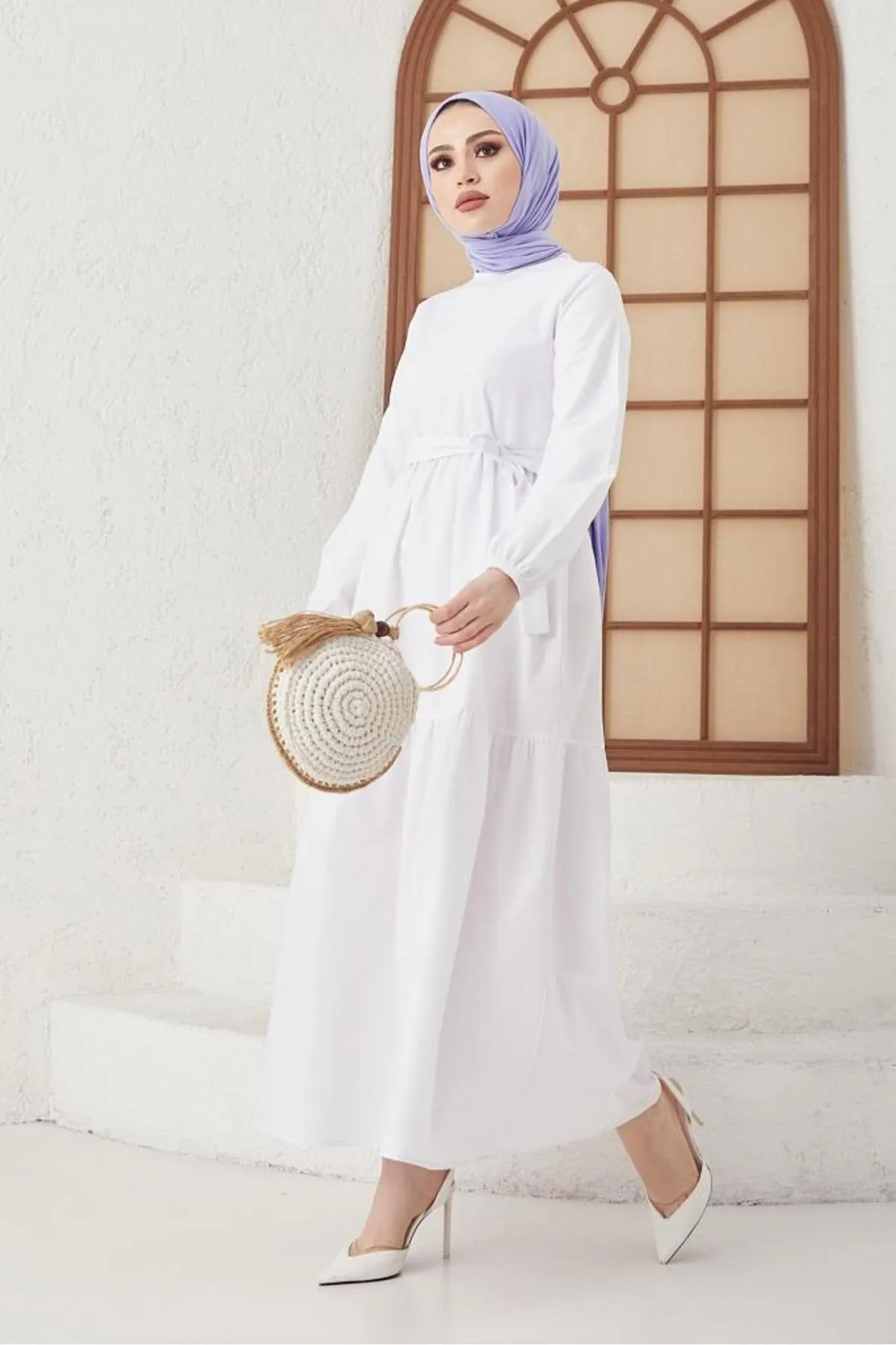 benguen  411 Hijab-Kleid mit Nullkragen und Taillengürtel Weiß