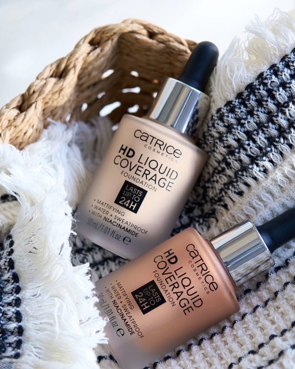 Foundation Liquid HD Coverage Waterproof 048 Desert Beige, 30 ml