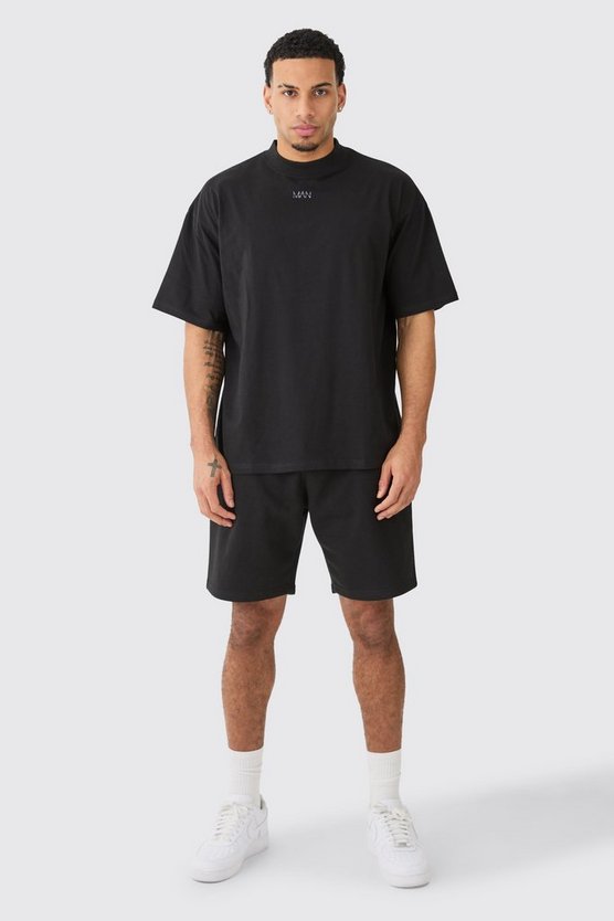 Oversize Man T-Shirt & lockere Shorts