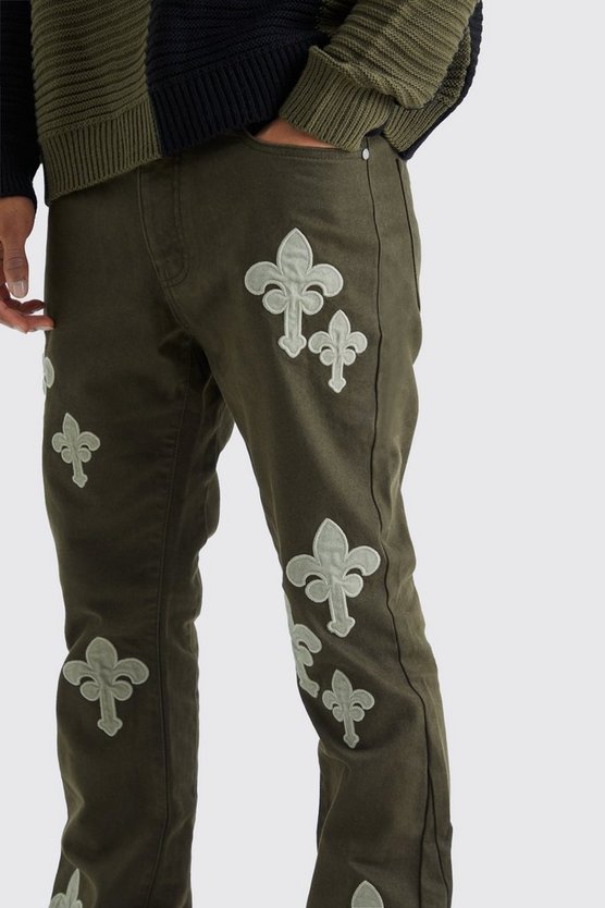 Slim-Fit Schlaghose mit Applikation