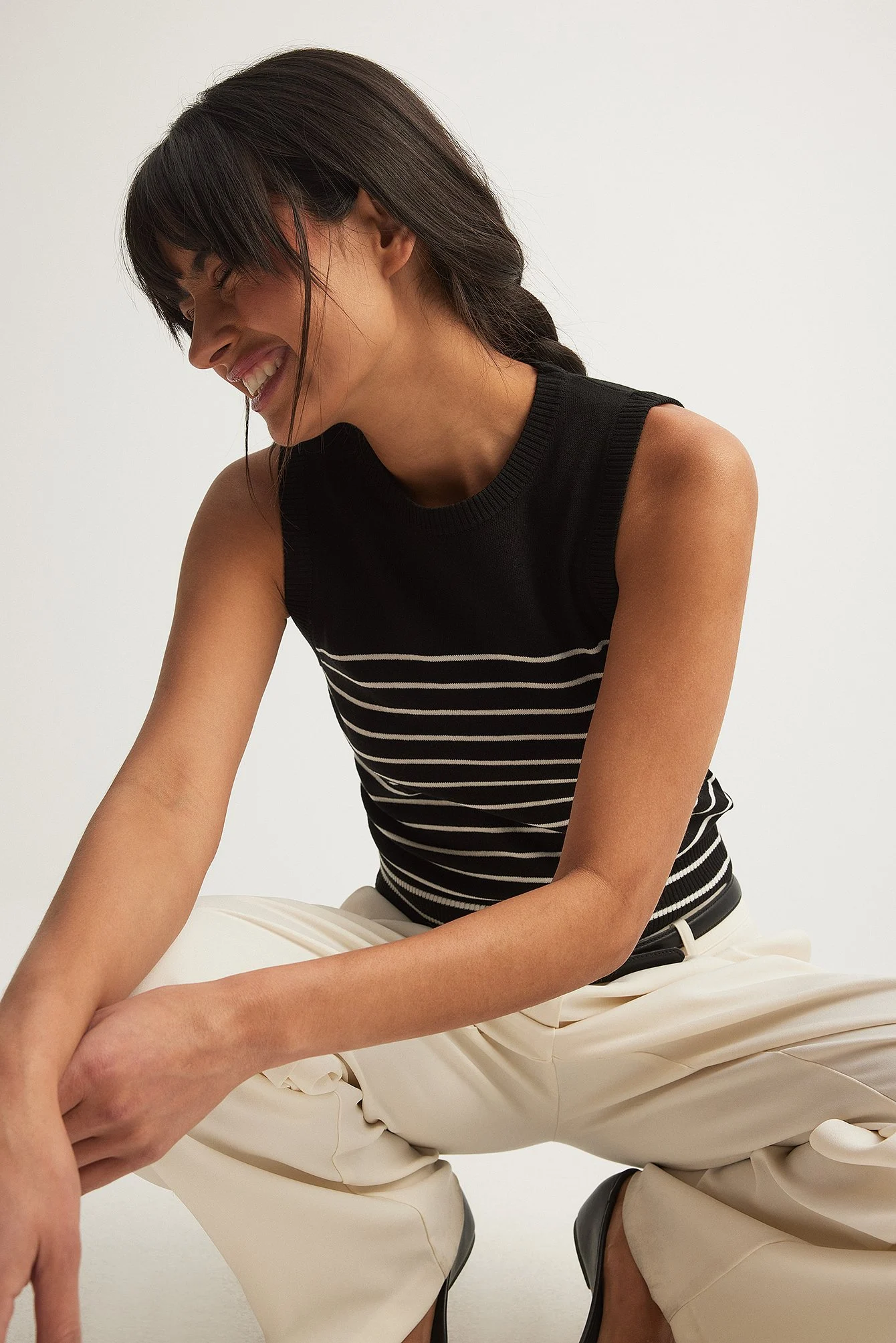 Ärmelloses gestreiftes Stricktop