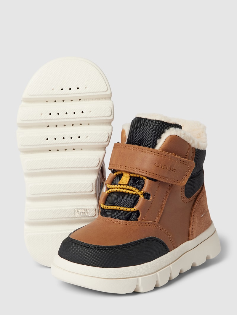 Stiefel mit Klettverschluss Modell 'WILLABOOM' in camel