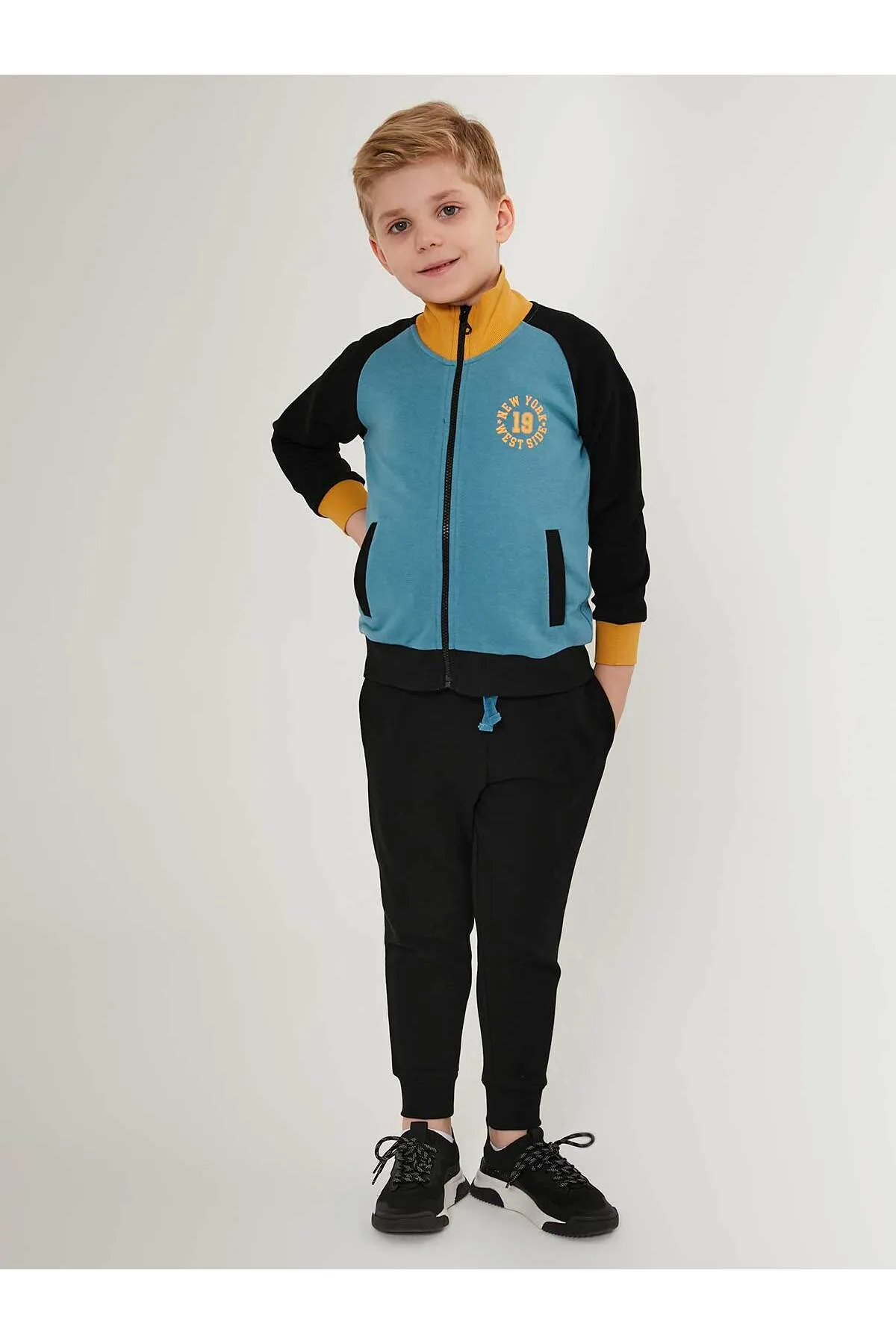 ROLY POLY  Trainingsanzug-Set für Jungen im Alter von 2–7 Jahren, Farbe Petrol