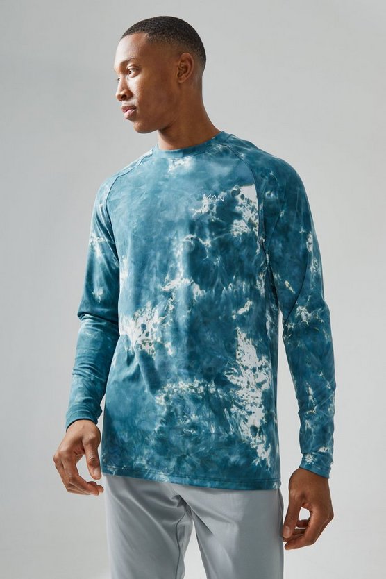 Man Active Slim-Fit Batik T-Shirt