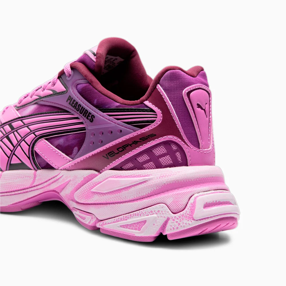 PUMA x Pleasures Velophasis Overdyed 391696-001 / lila