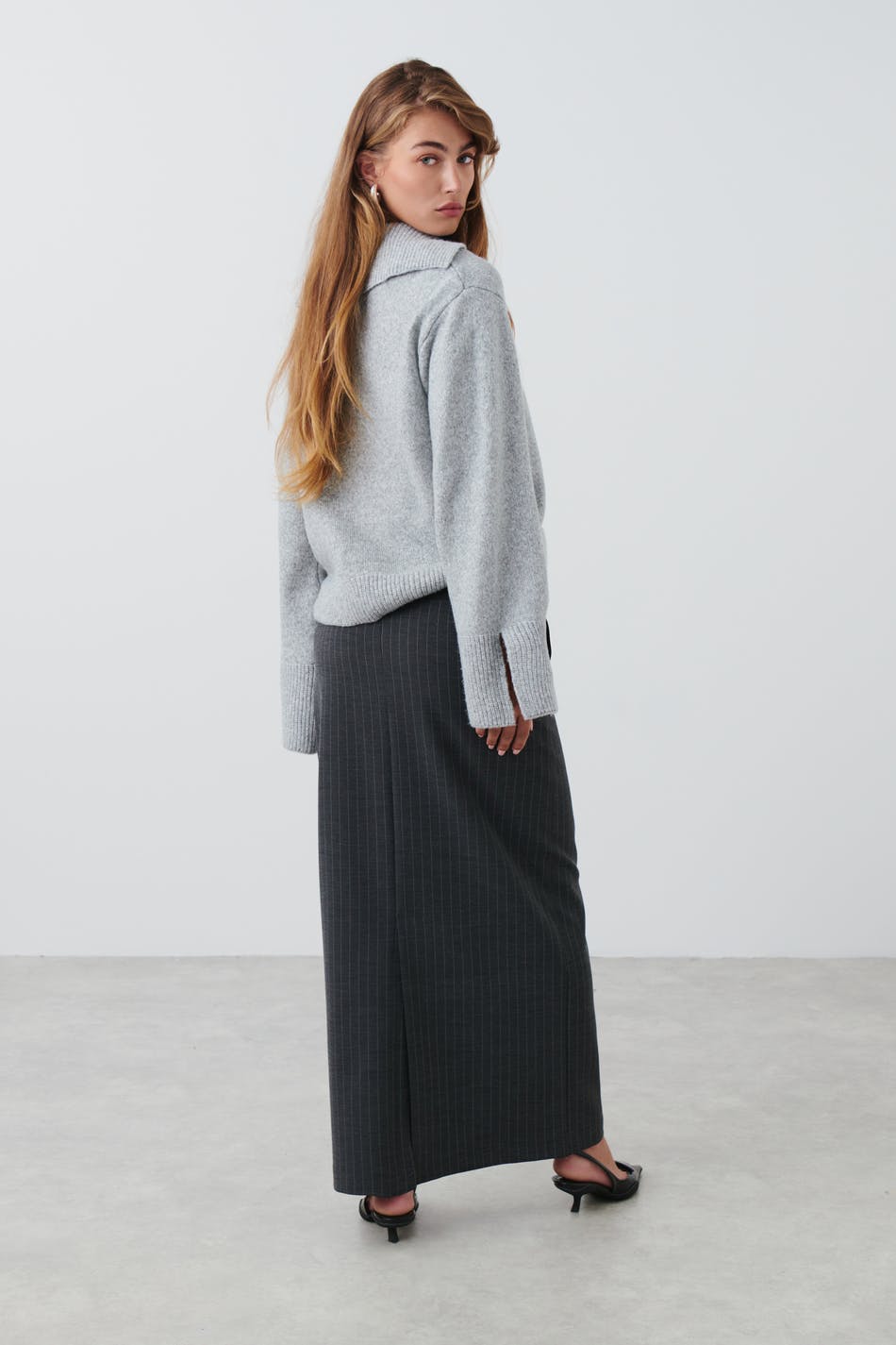 Straight colum skirt