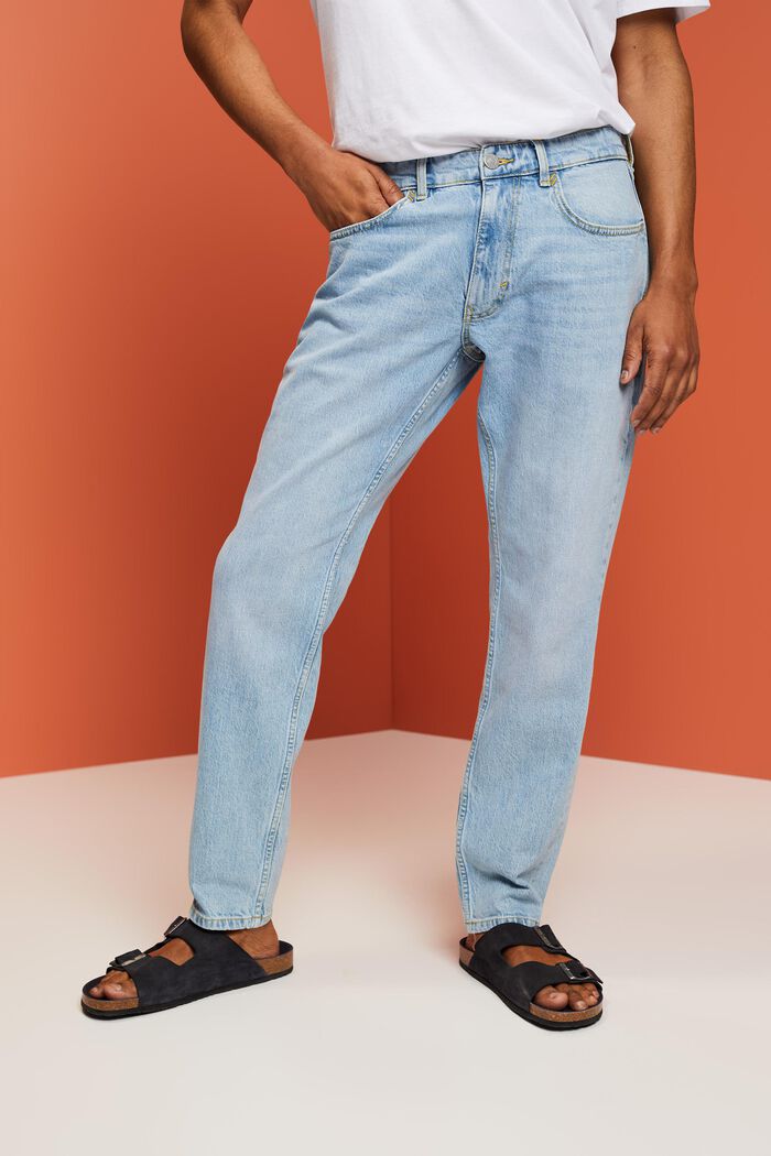 Jeans in bequemer, schmaler Passform