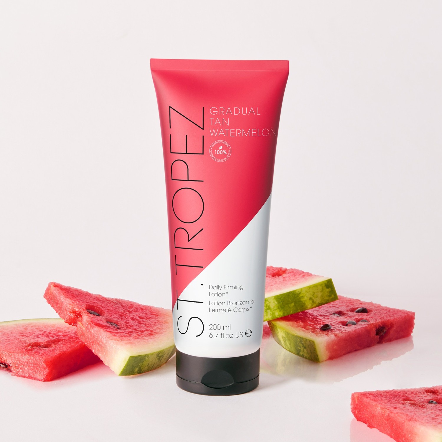 Zpevňující tělové mléko St. Tropez Gradual Tan s příchutí melounu