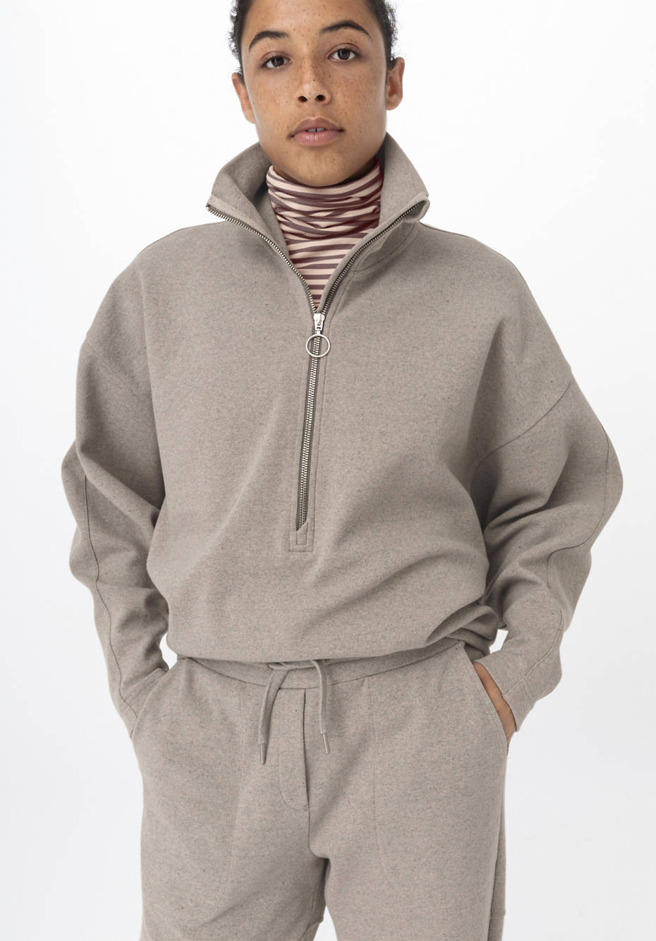 Sweatshirt BetterRecycling aus reiner Bio-Baumwolle