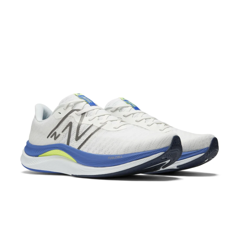 New Balance FuelCell Propel V4 MFCPRCW4D / weiss