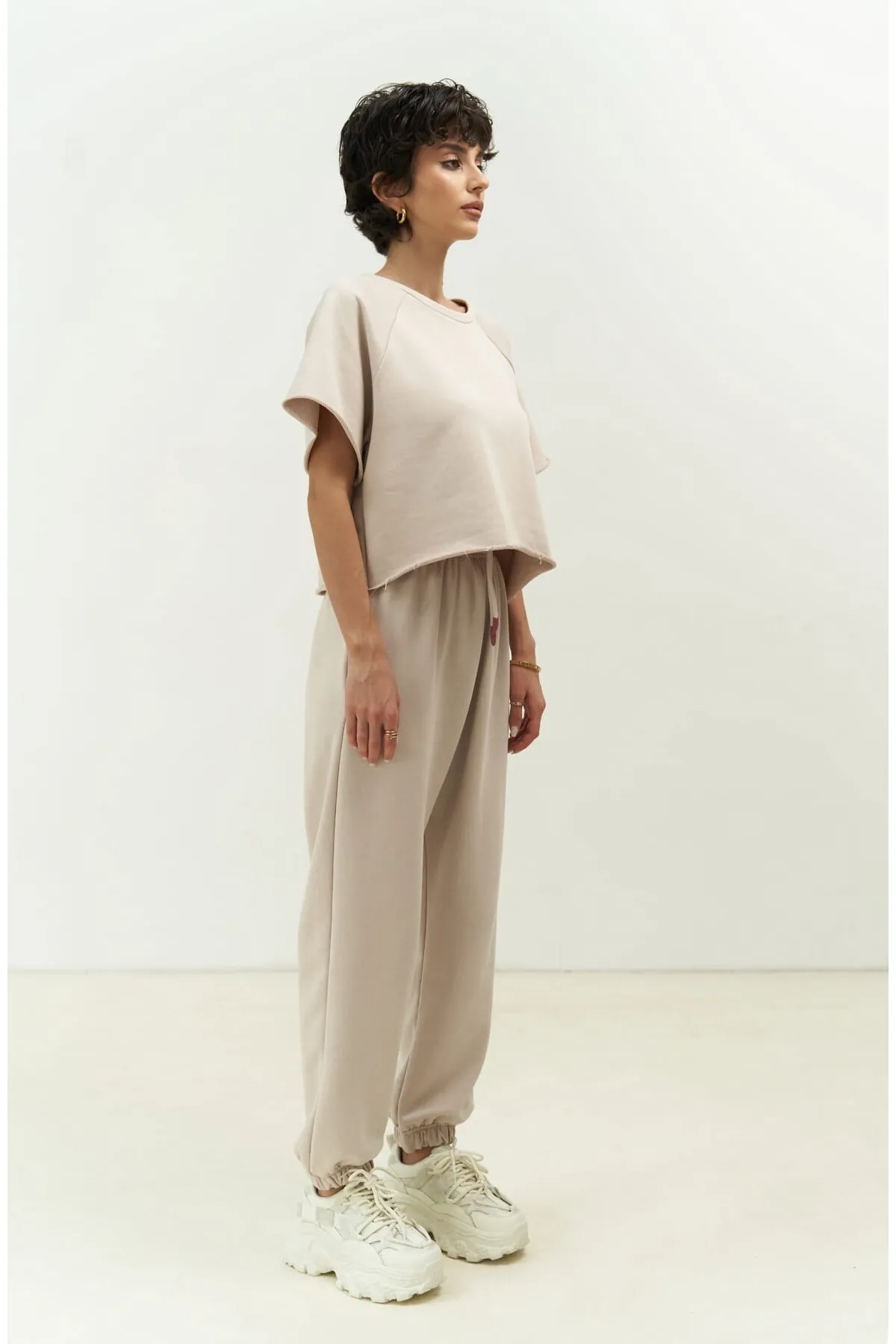 MAİ COLLECTİON  Vero Beige Crop-Trainingsanzug-Set
