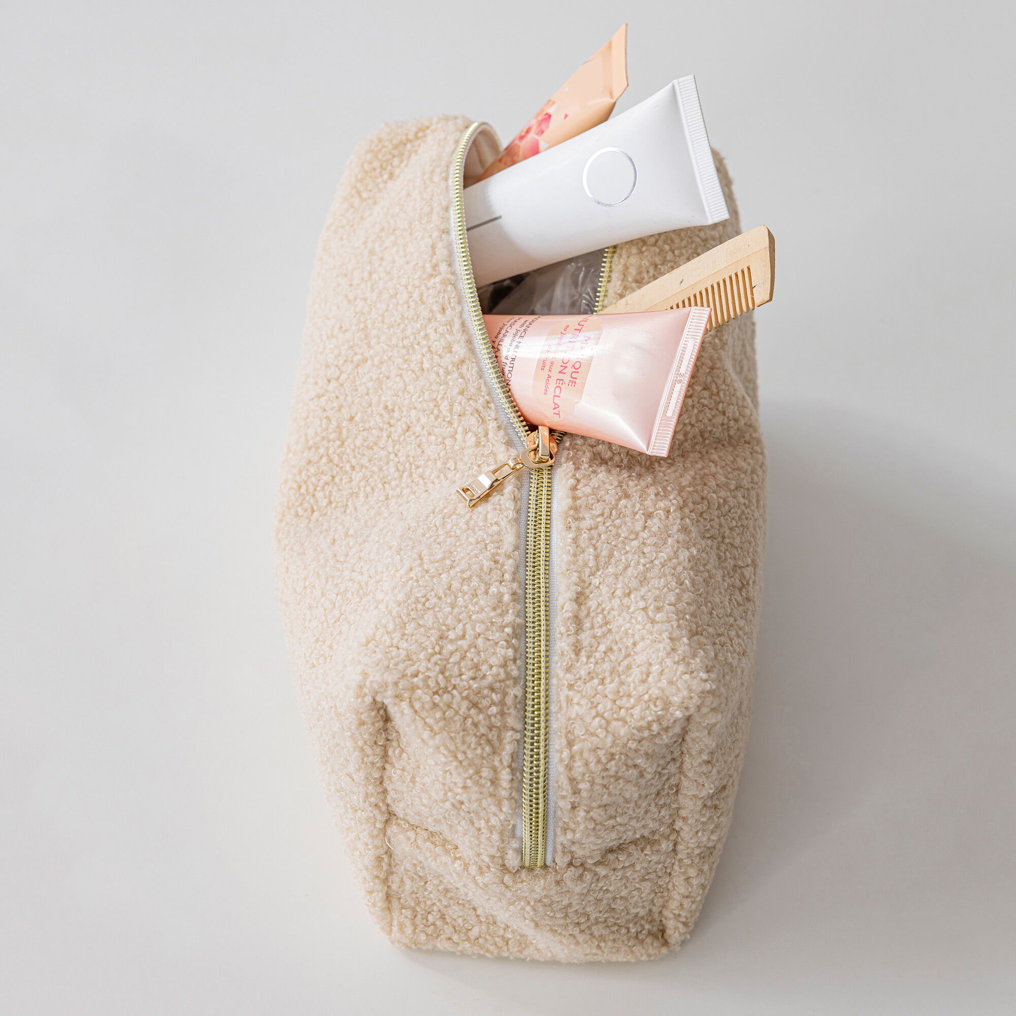 Trousse de toilette en bouclette sherpa