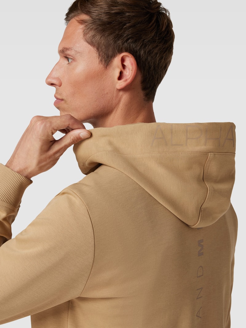 Hoodie mit Label-Print Modell 'SHERO' in beige