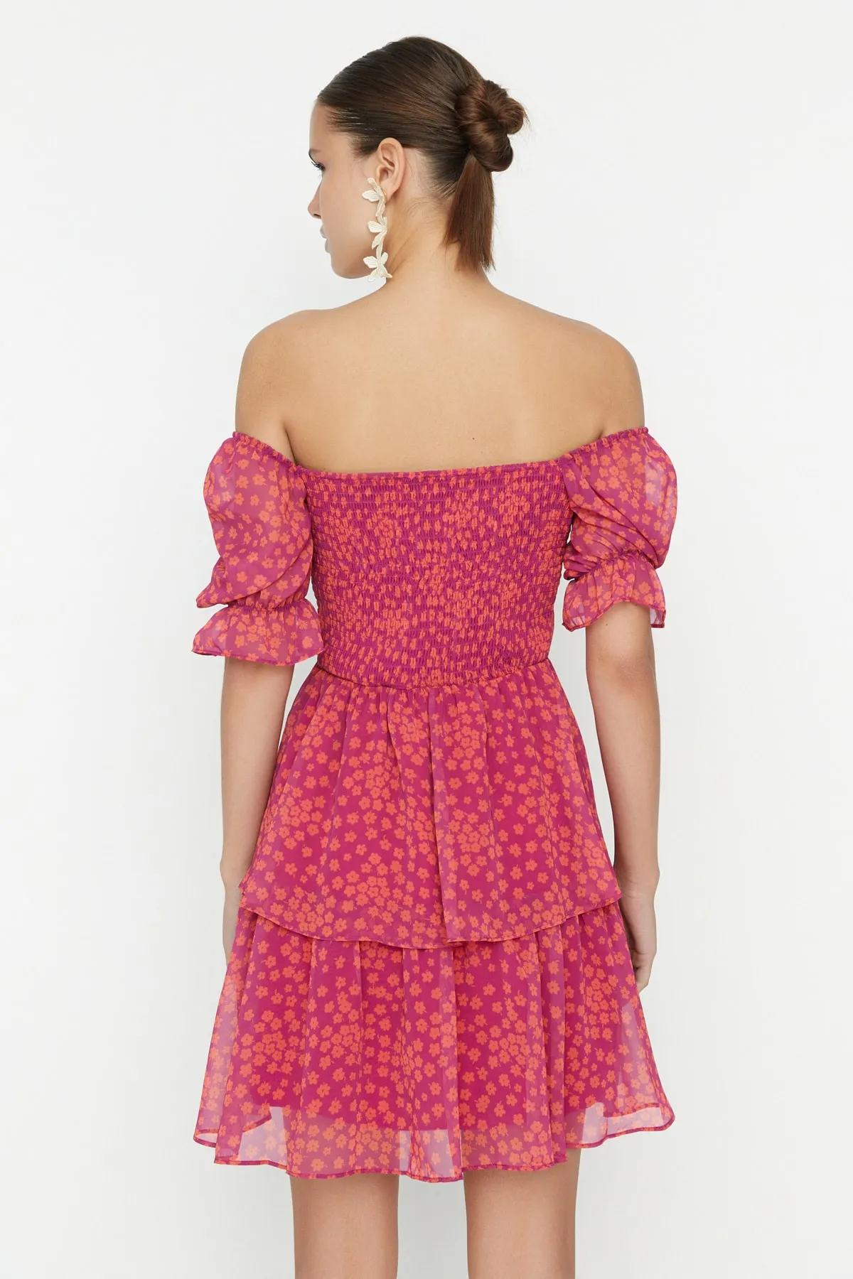 Trendyol Collection  Mehrfarbiges, gewebtes Minikleid mit Blumenrock, Volant und Chiffonfutter TWOSS22EL2772