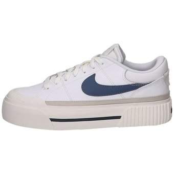 Nike Court Legacy Lift Sneaker in weiß