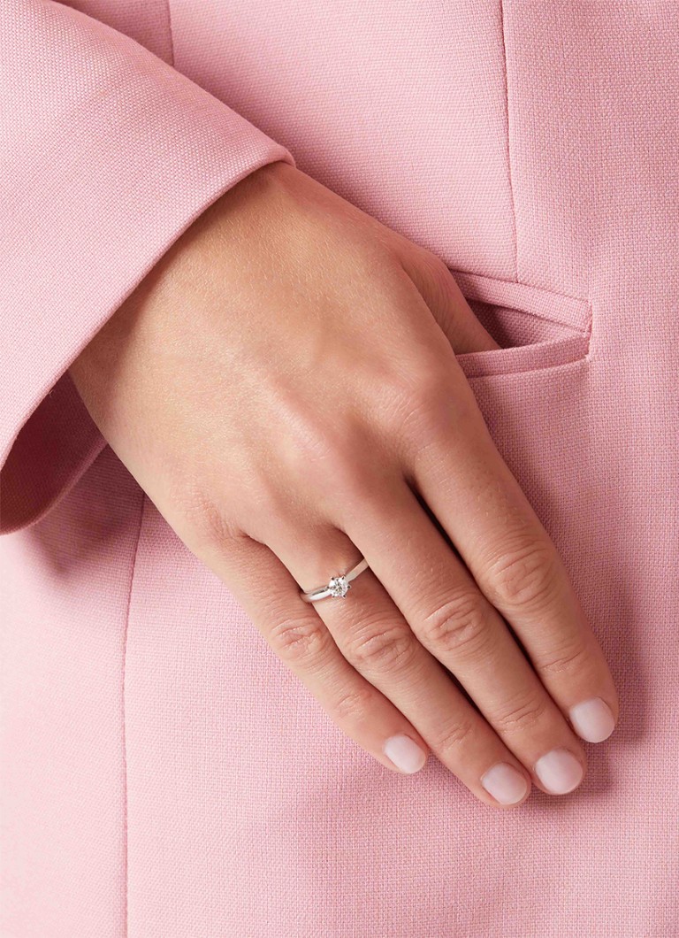 Anello Diamond Point in oro bianco, diamante da 0,25 ct, motivo Cuori e Frecce