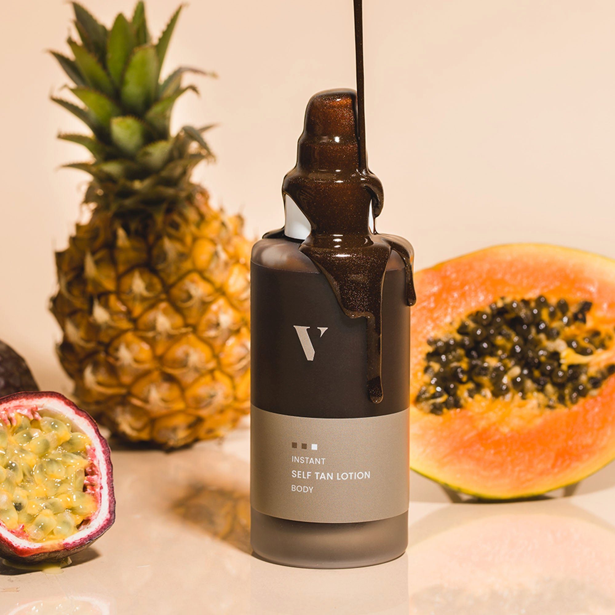 VENICEBODY Selbstbräunungslotion Instant Self Tan Lotion Body (mit Kakao-Extrakt)