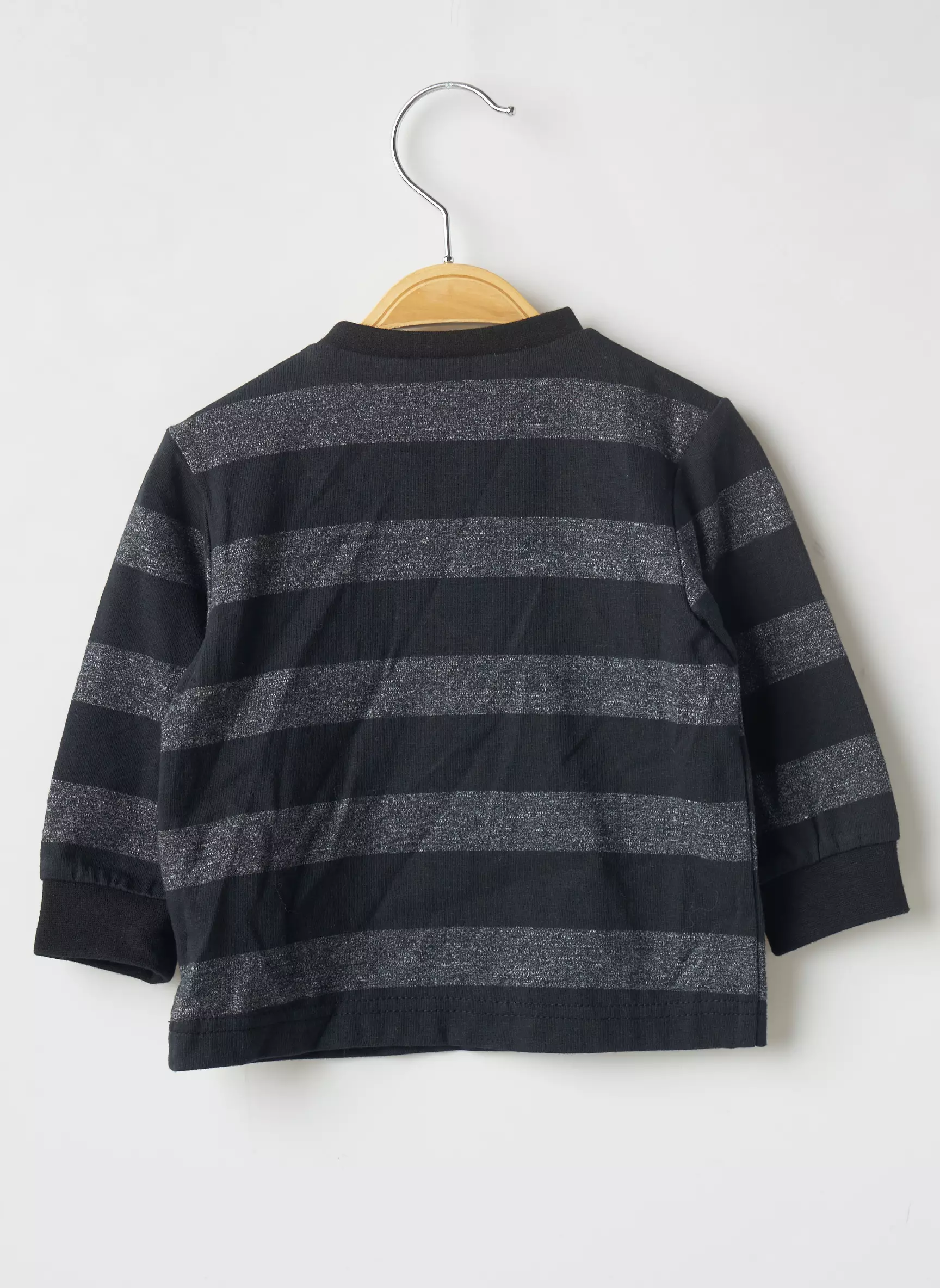 3 Pommes Tshirts Garcon couleur noir