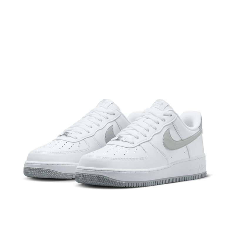 NIKE Wmns Air Force 1 Low 