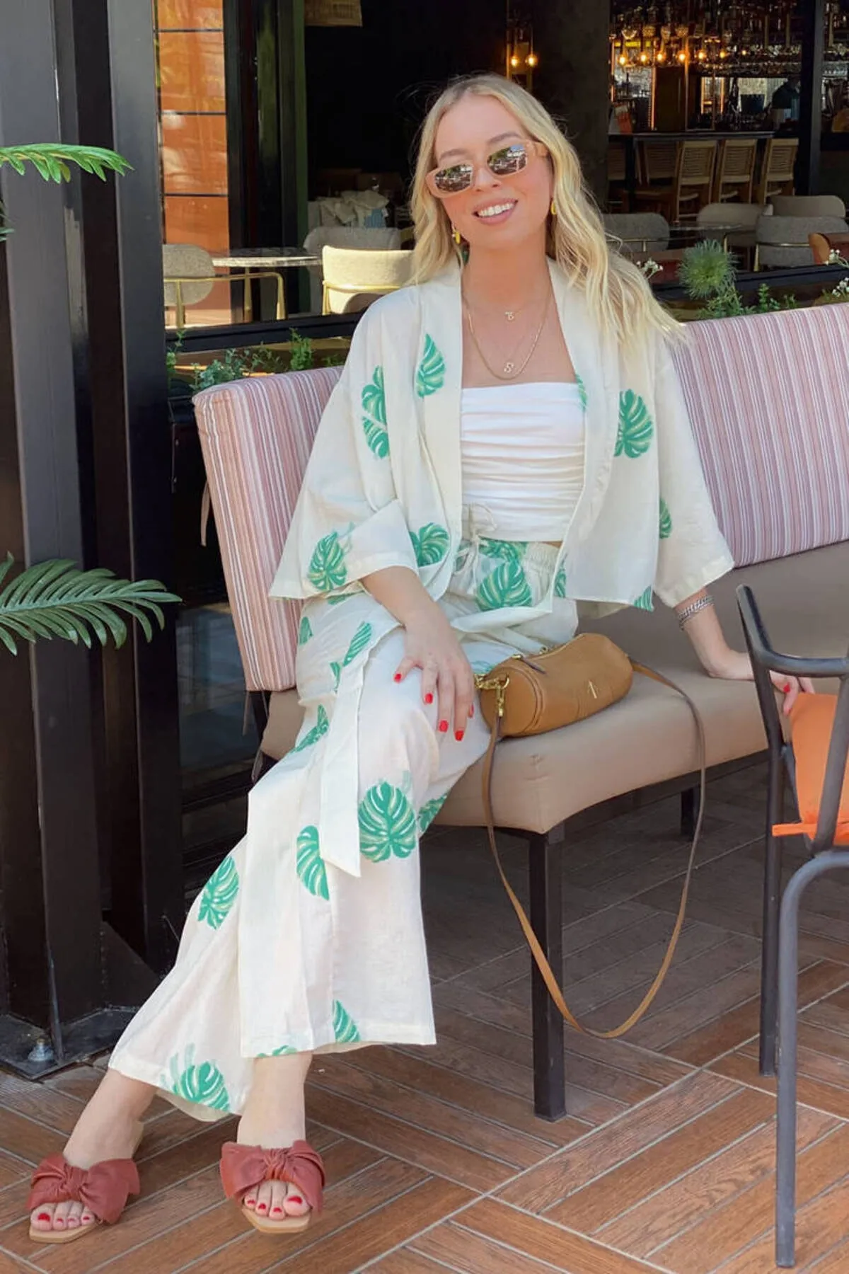 Laluvia  Kimono-Set mit grünem Blattmuster
