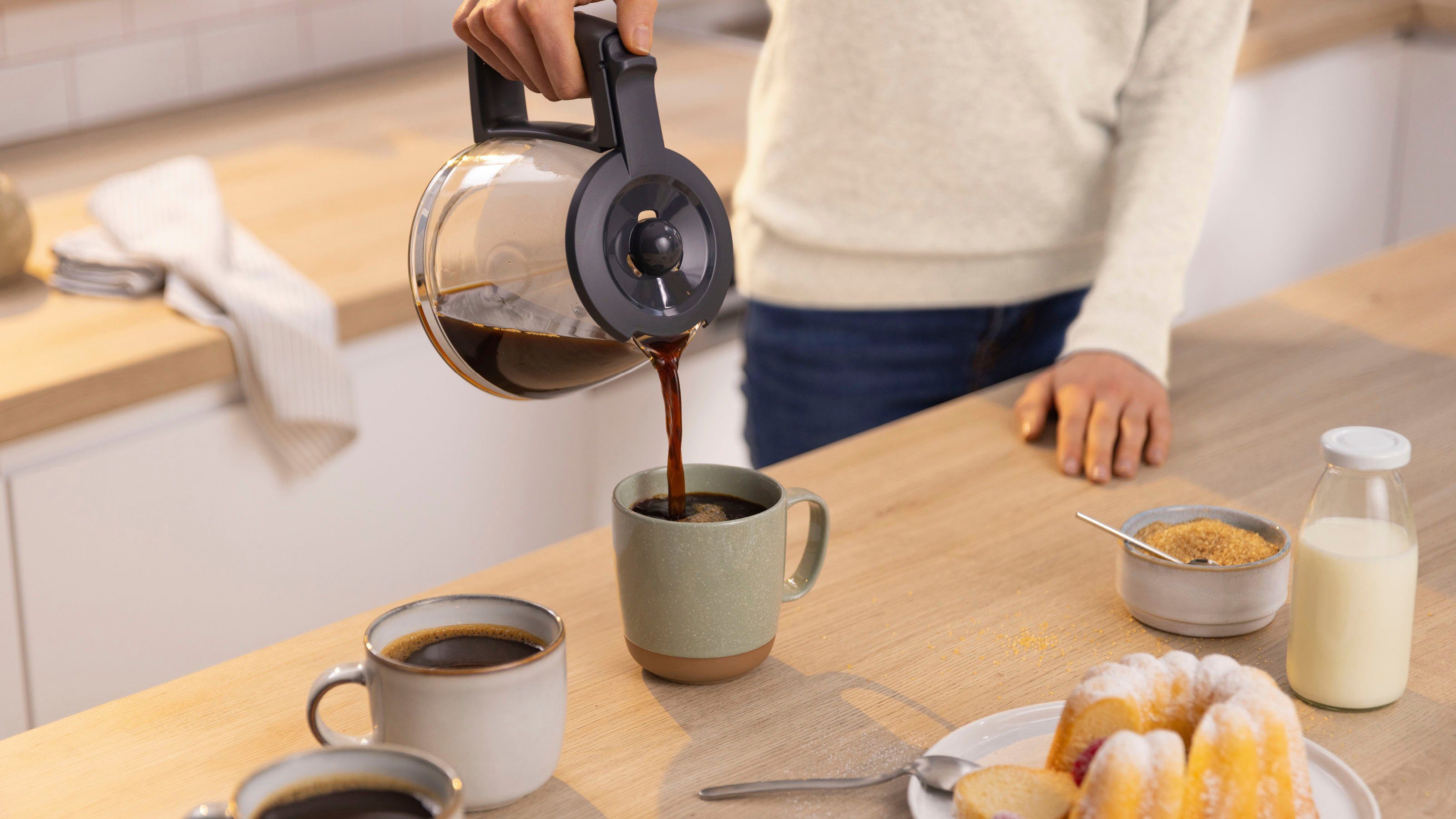 BOSCH Filterkaffeemaschine MyMoment TKA3M131, 1,25l Kaffeekanne, Papierfilter 1x4, 60min Warmhaltefunktion, Aroma intense, Entkalkungsprogramm, 1200 W