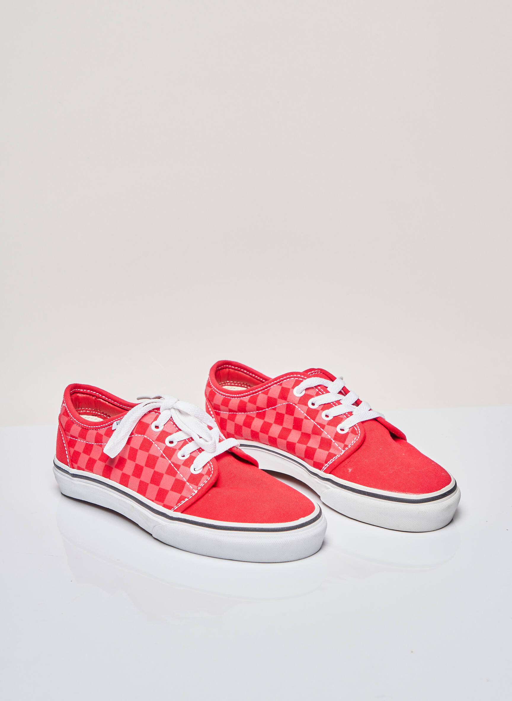 Vans Baskets Femme couleur rouge