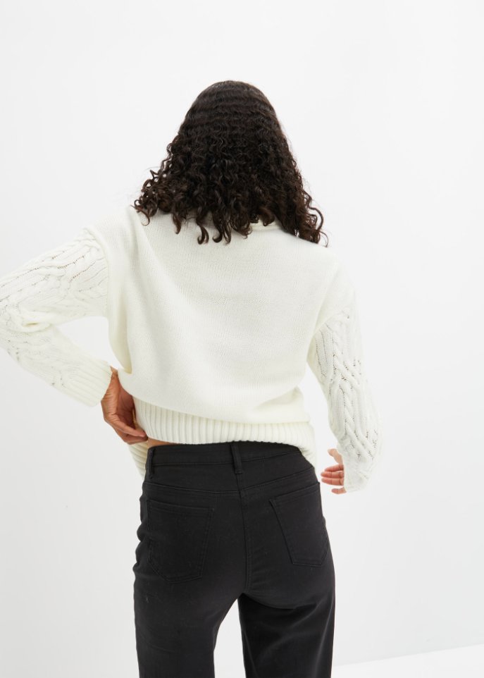 Rundhals-Pullover mit Zopfmuster