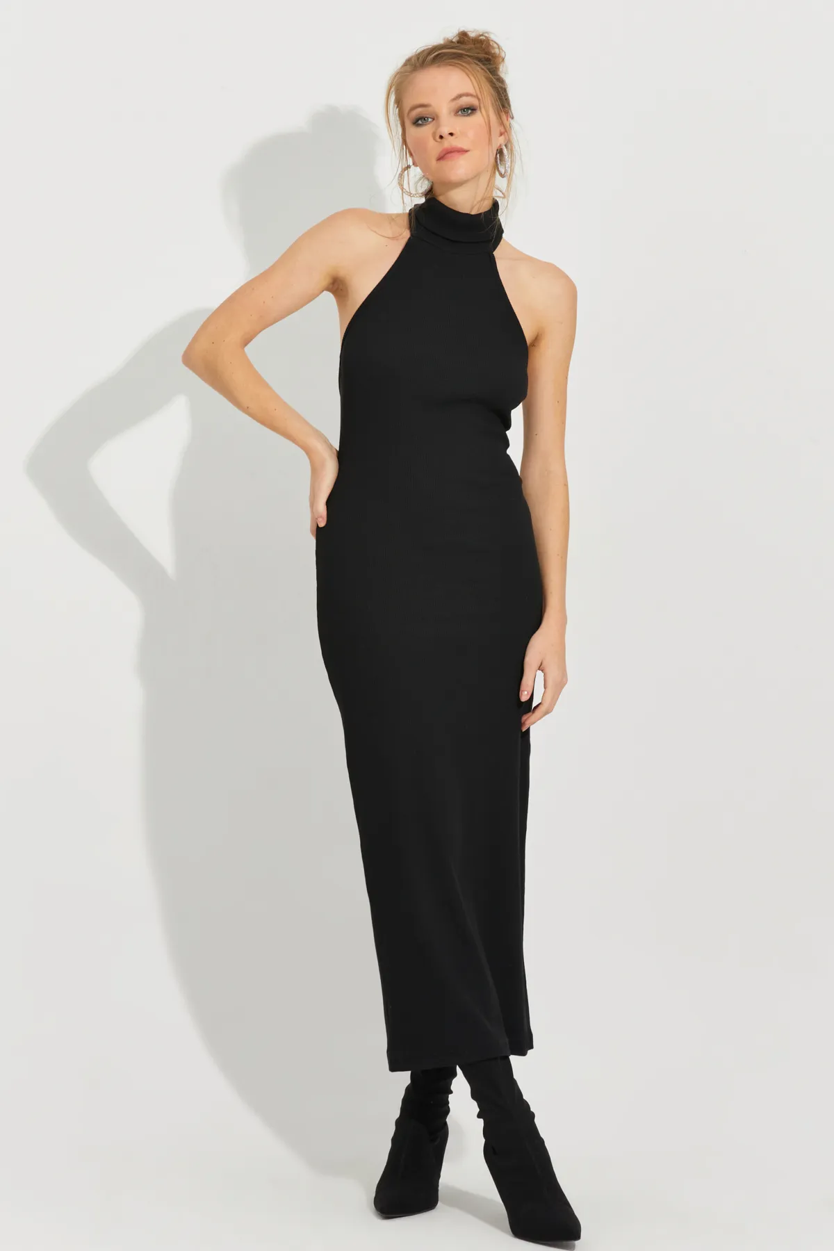 Cool & Sexy  Schwarzes, rückenfreies, ärmelloses Camisole-Maxikleid für Damen EY2589