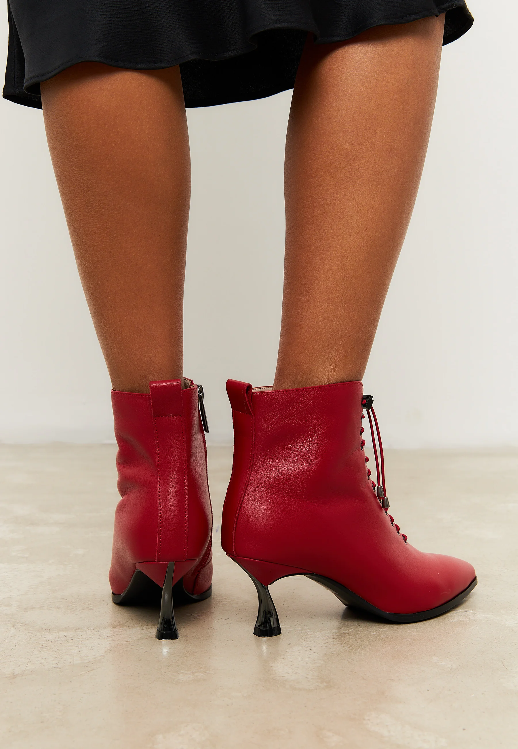 Botines con cordones Cesare Gaspari