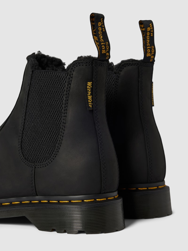 Chelsea Boots aus Leder in schwarz