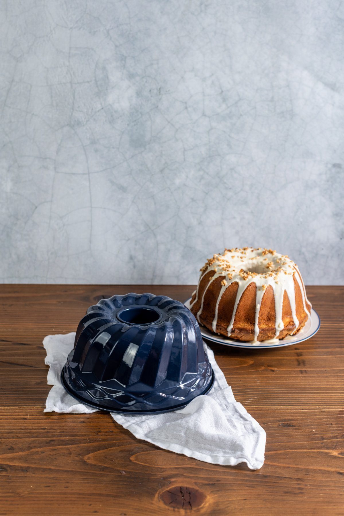 Dr. Oetker Gugelhupfform Back-Liebe Emaille
